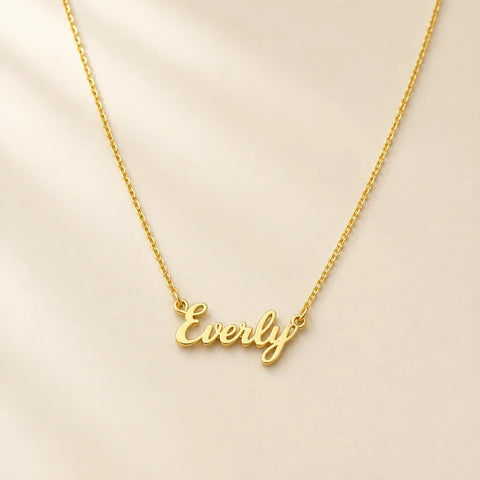 [Scale AI] product_hero, Collier prénom personnalisé